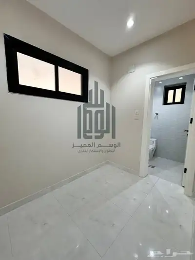 للبيع فلل نصف ارض بحي الصفا موقع مميز 20