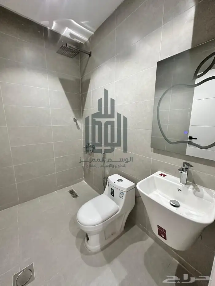 للبيع فلل نصف ارض بحي الصفا موقع مميز 16