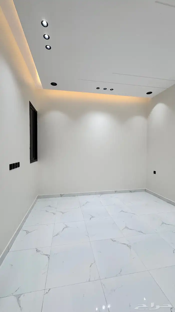 للبيع شقق ارضي مخطط جوهره تاره حي الاسكان طريق ابهاالخميس 18