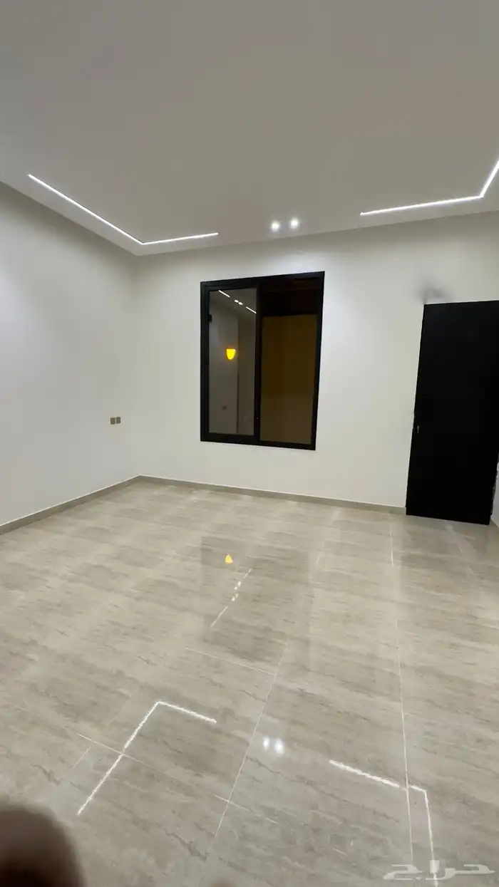 ادوار ارضية للبيع حي العريجاء الغربي 6