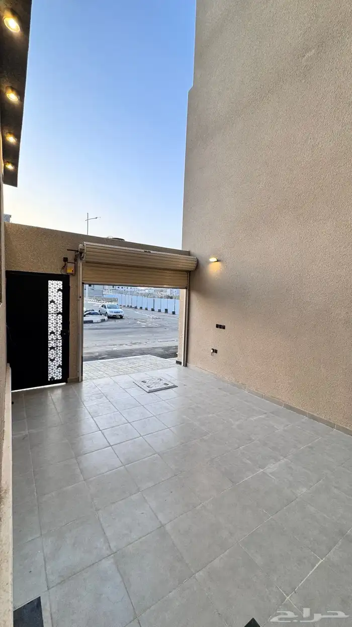 للبيع شقق ارضي مخطط جوهره تاره حي الاسكان طريق ابهاالخميس 6