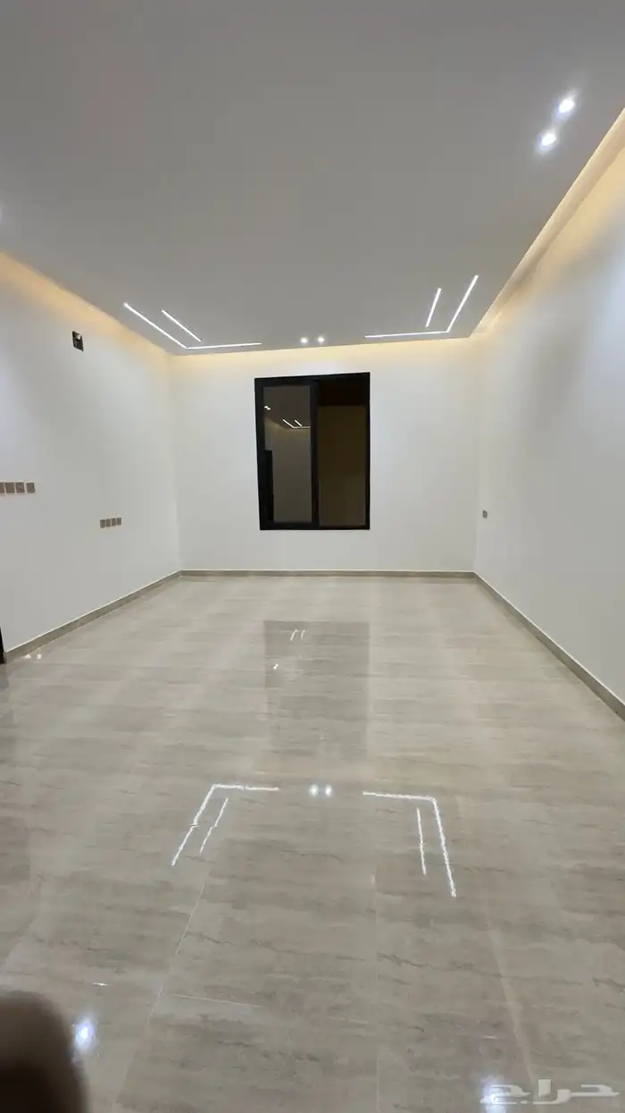 ادوار ارضية للبيع حي العريجاء الغربي 1