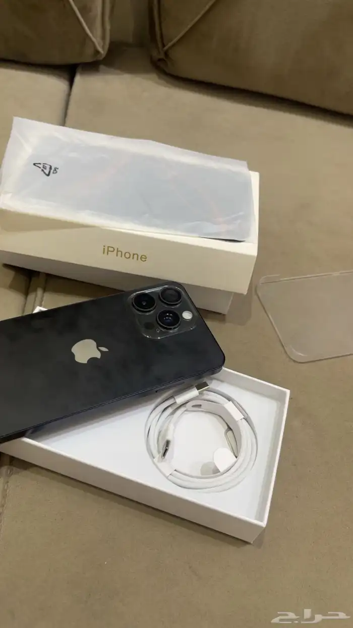 ايفون 16 برو ماكس للبيع استخدام بسيط 1