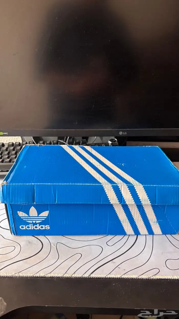 بوت اديداس. f50 0