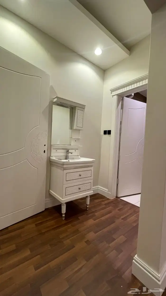 ( تم التاجير ) 8