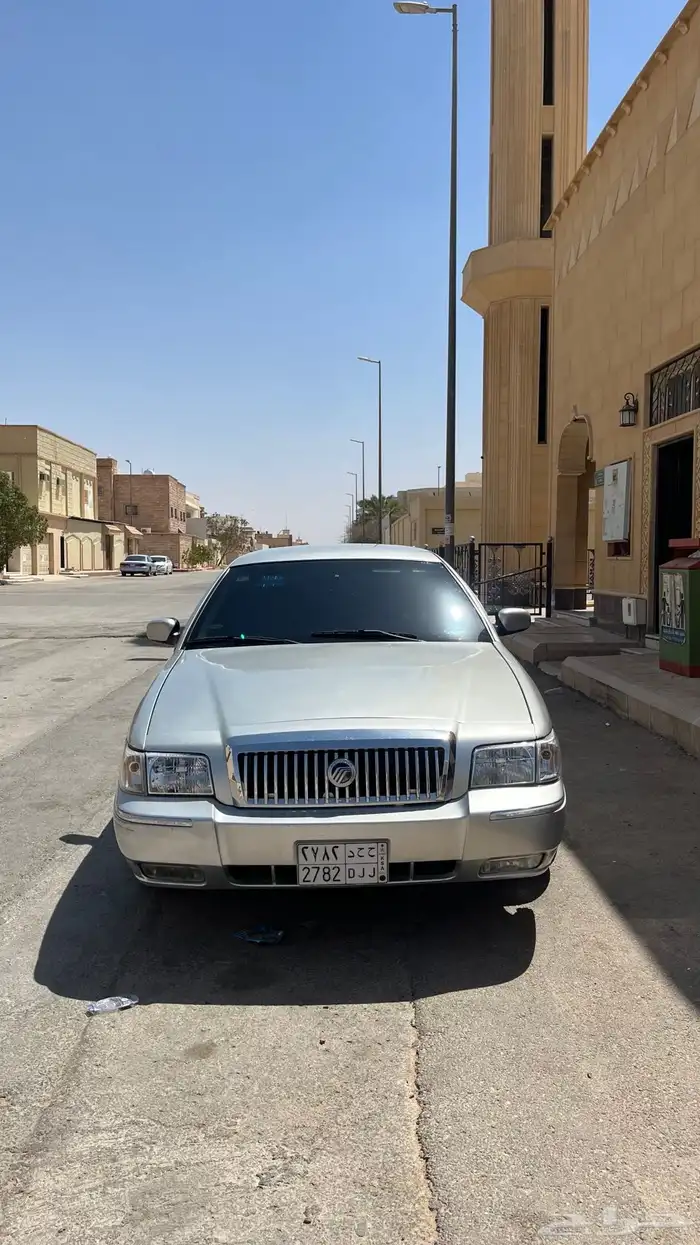 للبيع فورد جراند ماركيز 0