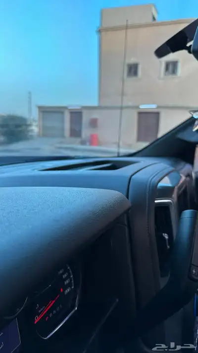 سلفرادر 2020 تريل بوس مخزن عداد 49 الف مالك اول 23