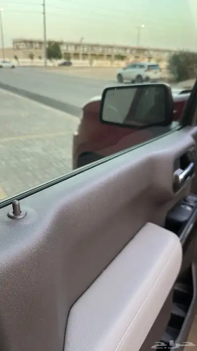 سلفرادر 2020 تريل بوس مخزن عداد 49 الف مالك اول 44