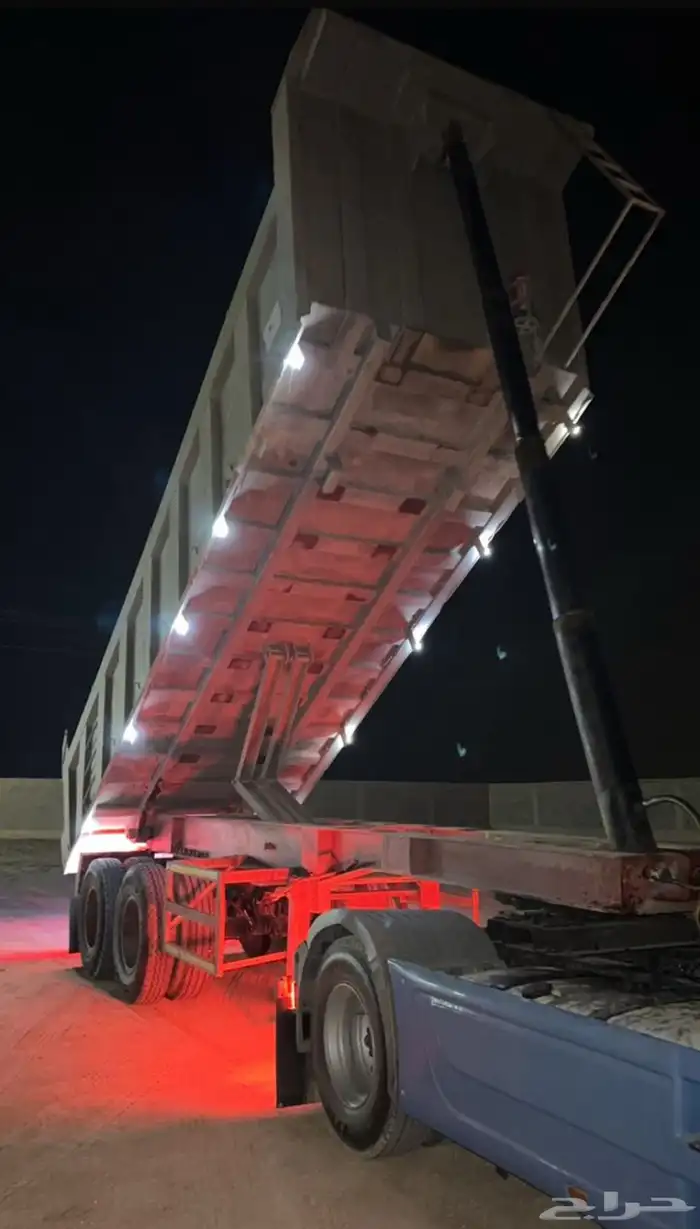 قلابات للإيجار   جاهزين لنقل الردم والمواد 1