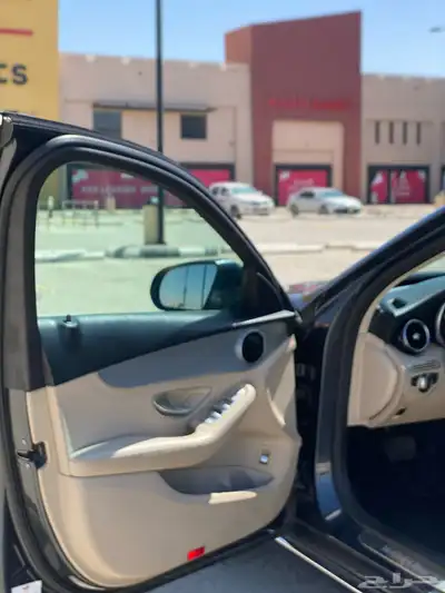 مرسيدس c200 2015 22