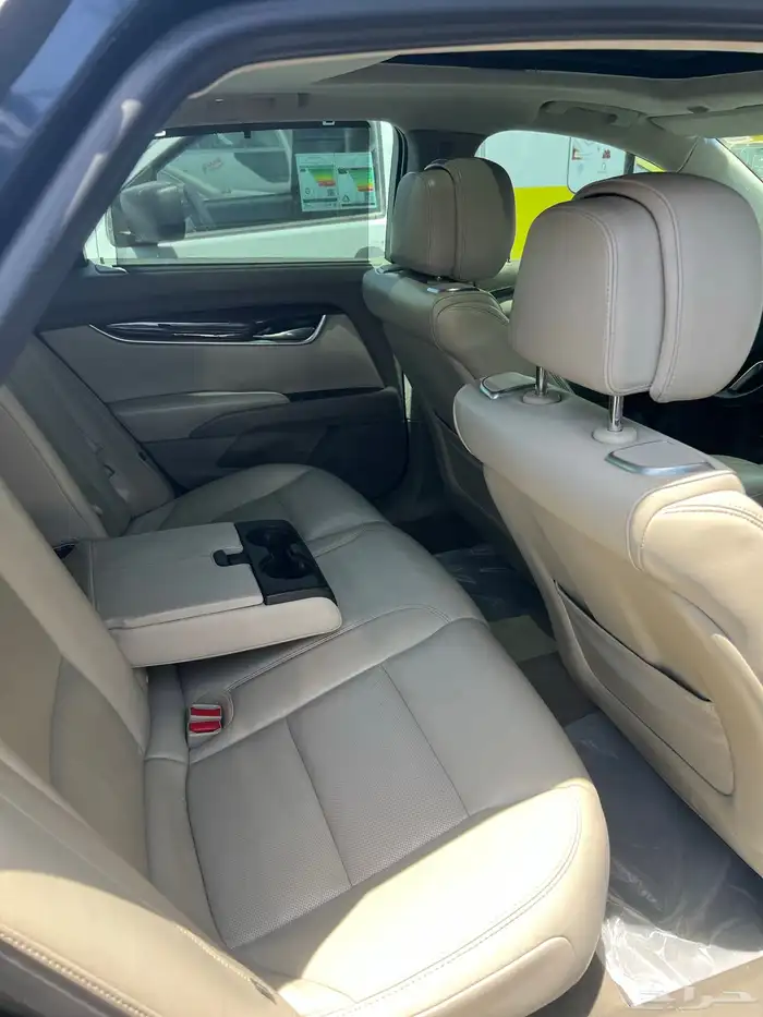 كاديلاك XTS4 7