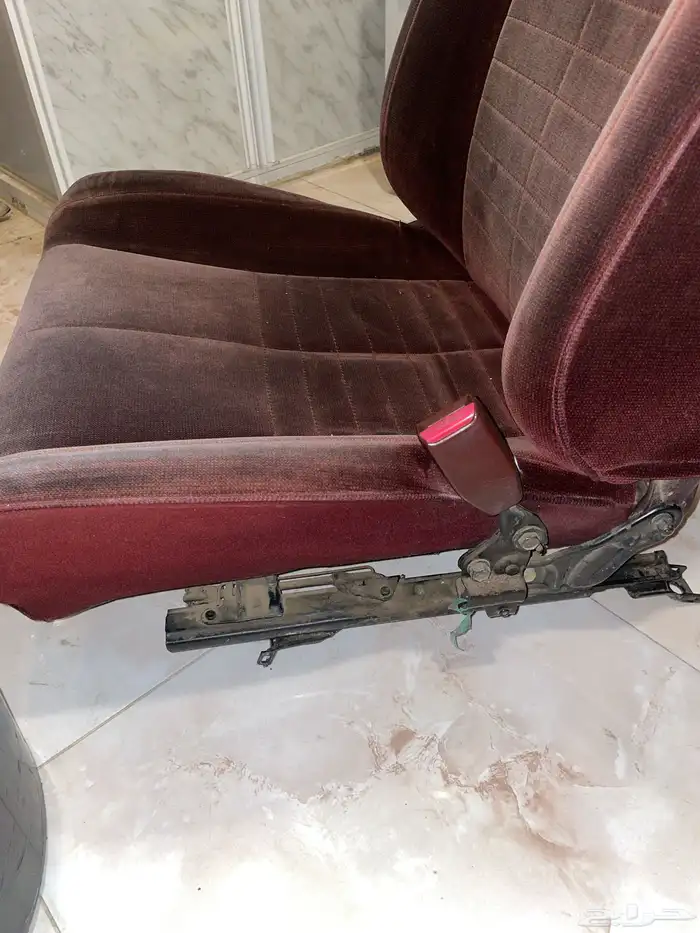 مرتبت كرسيدا GL راكب  و ديكور مسجل كرسيدا. 1