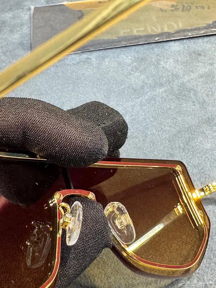 نظارات ماستر كوالتي مع الملحقات طبق الأصل ماستر 17