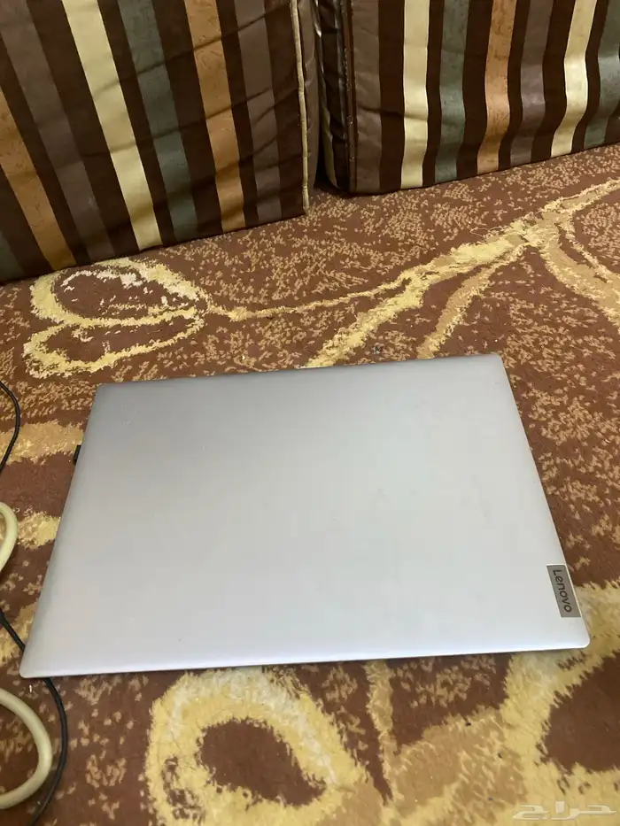 كمبيوتر محمول 1