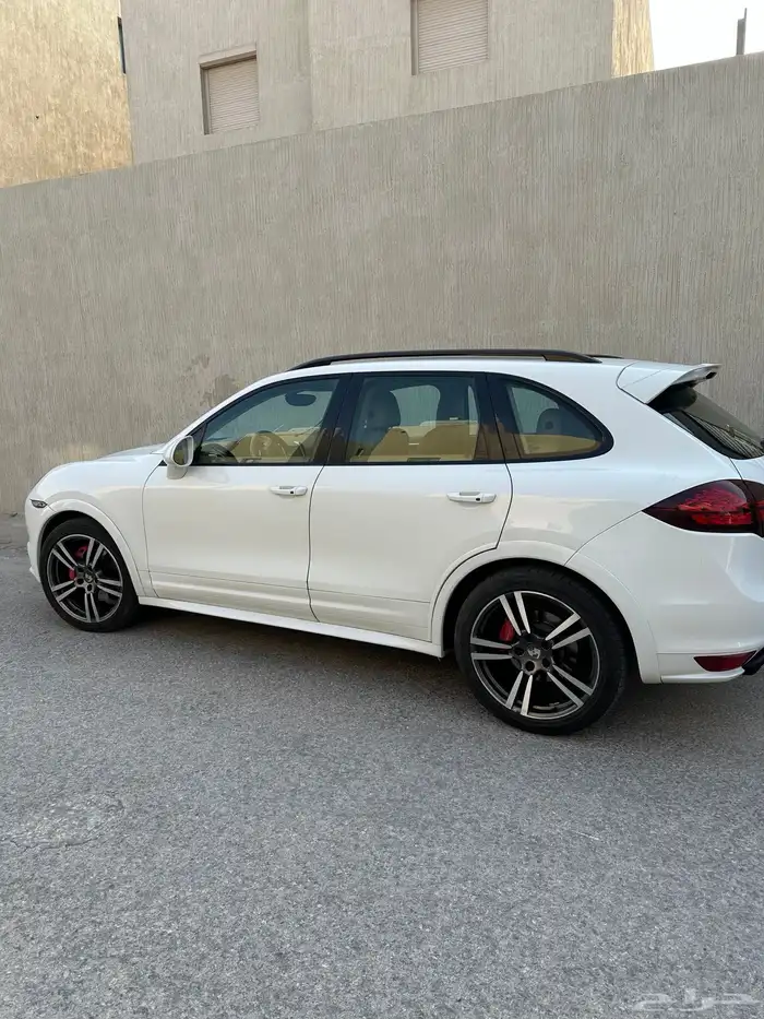 بورش كيان GTS 2013 نظيف( تم البيع تم البيع ) 3