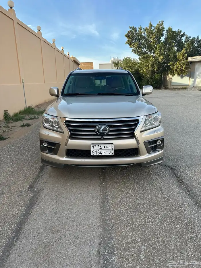 لكزس 2015 DD570 1