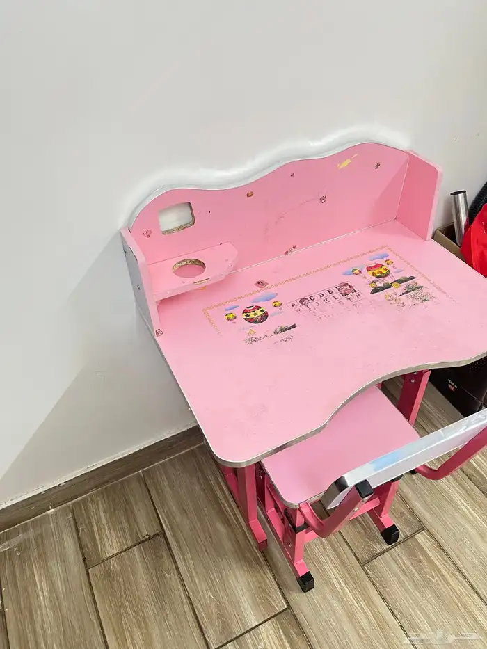 طاولة اطفال 1