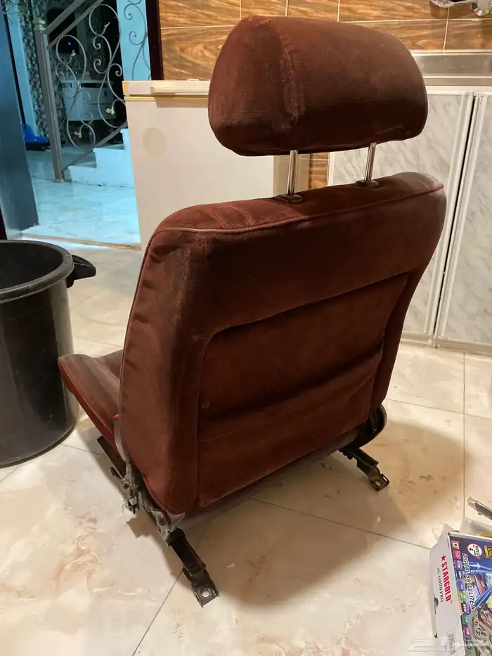 مرتبت كرسيدا GL راكب  و ديكور مسجل كرسيدا. 2