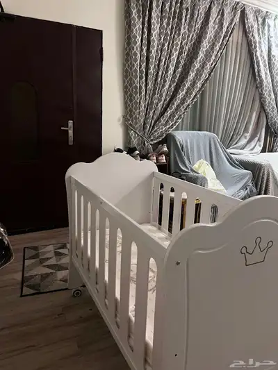 سرير اطفال 0