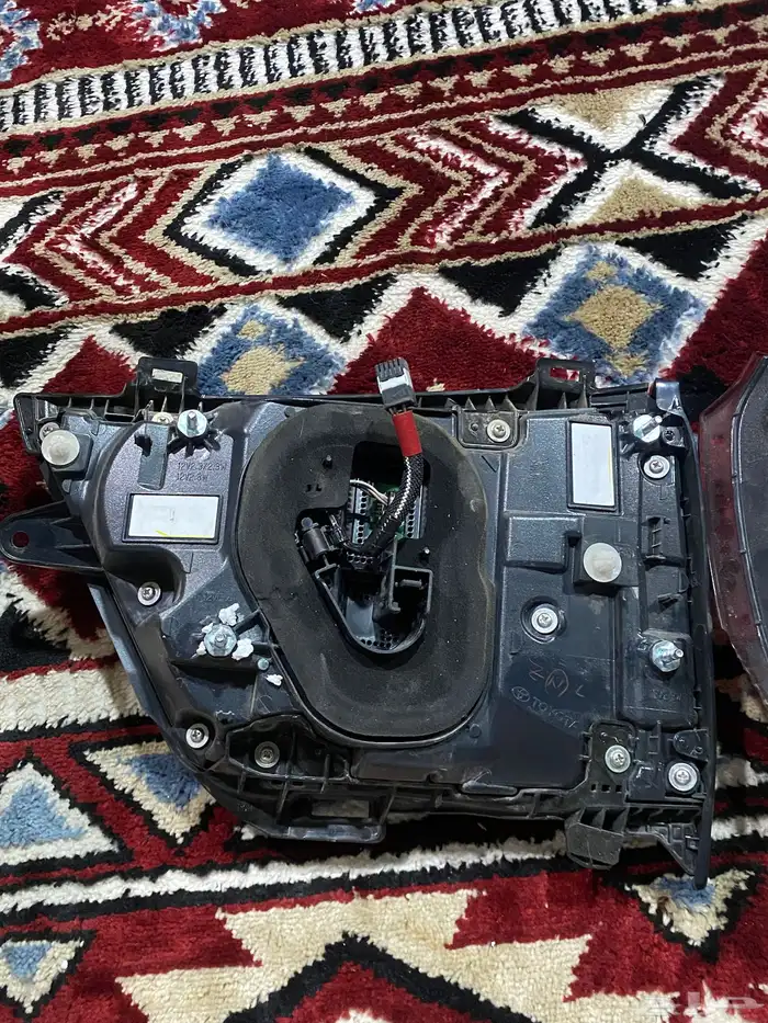 تويوتا لاندكروزر 2022 اصطبات خلفيهGXR2 4
