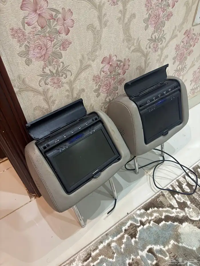 اصطب لكزس 460 يمين اصلي و مساند راس بشاشات 6