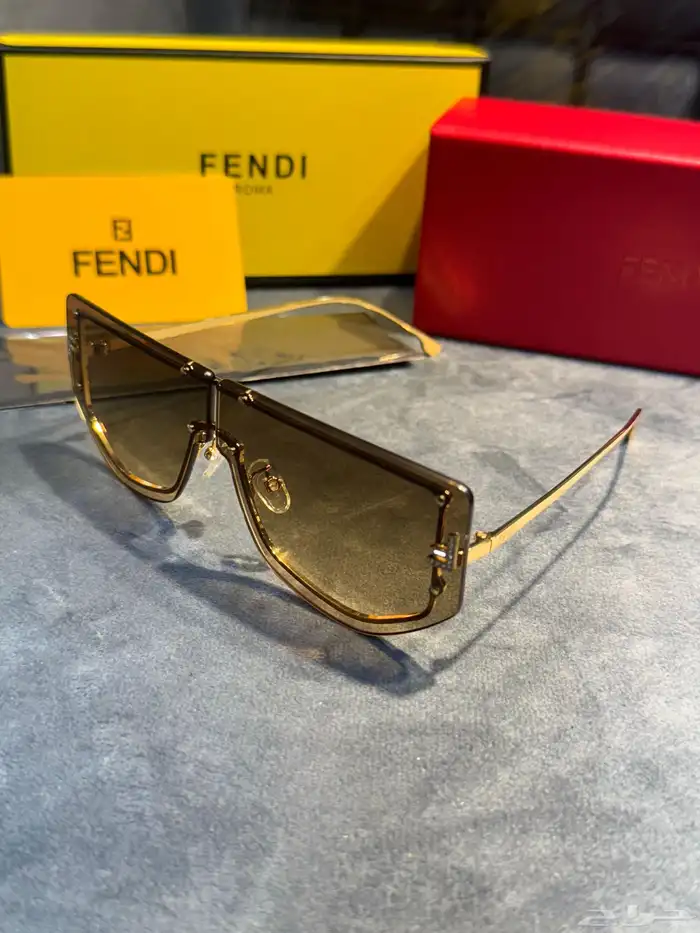 نظارات ماستر كوالتي مع الملحقات طبق الأصل ماستر 19