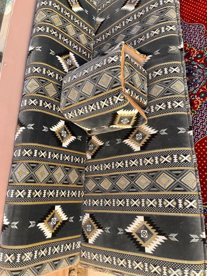 أدوات وأثاث 4