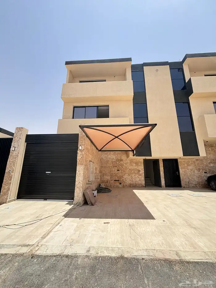 للبيع ادوار بحي المرجان شرق الرياض 34