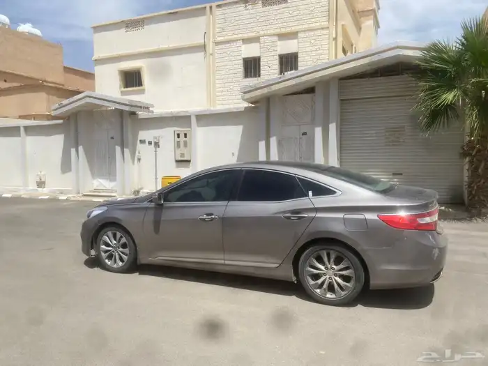 سياره ازيرا 2013 المحركات سليمه الممشى فوق 400 1