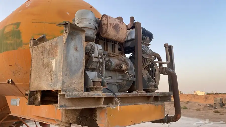 بلكر اسمنت للبيع عدد 2 مع ماطور 4