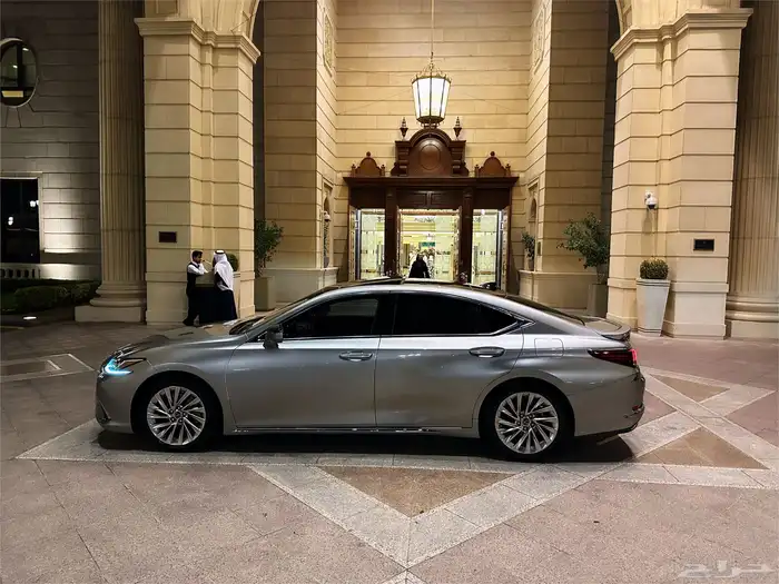 (تم البيع) لكزس ES 350 CC 2021 سعودي مالك أول 7