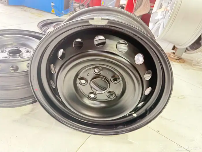 جنوط هيلكس مقاس 16 اصلي وكاله منزله من موتر أصفار 4