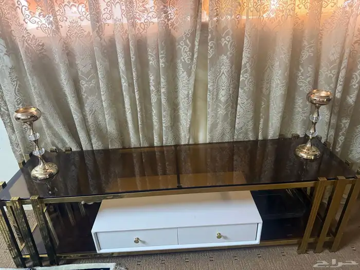 طاوله اللبيع 0