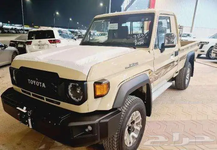 تتوفر فئات تويوتا شاص 2025 اصفار لمبيعات النقد والبنك 17