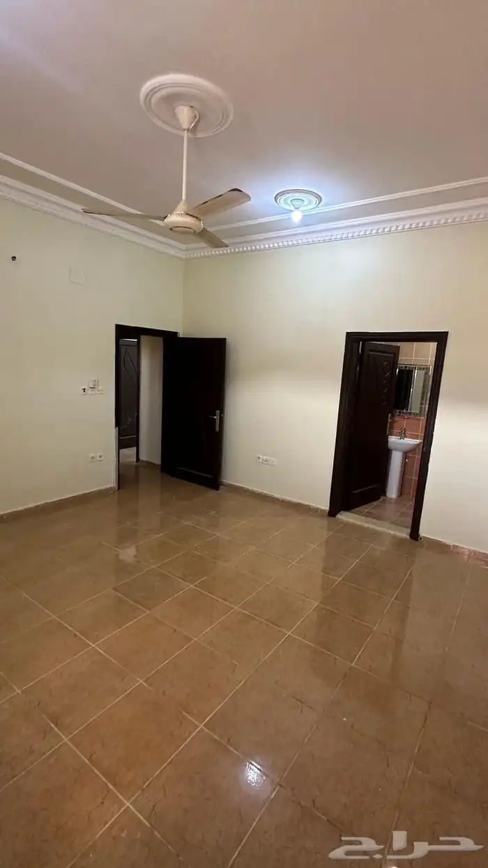 شقة للايجار مميزة وسعر مناسب 0