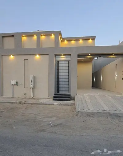 مجموعة ادوار 315 متر الرابية 820 ألف شامل - الهفوف 1