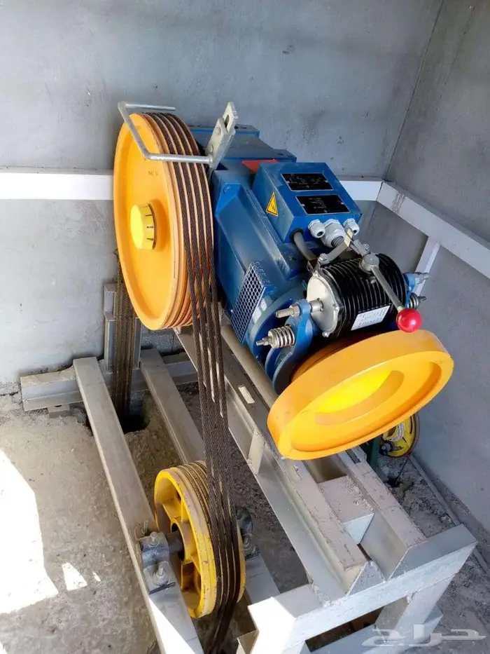 مهندس لجميع انواع المصاعد 0