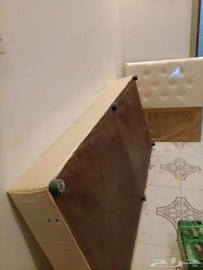 سرير نفر خشب مستعمل 0