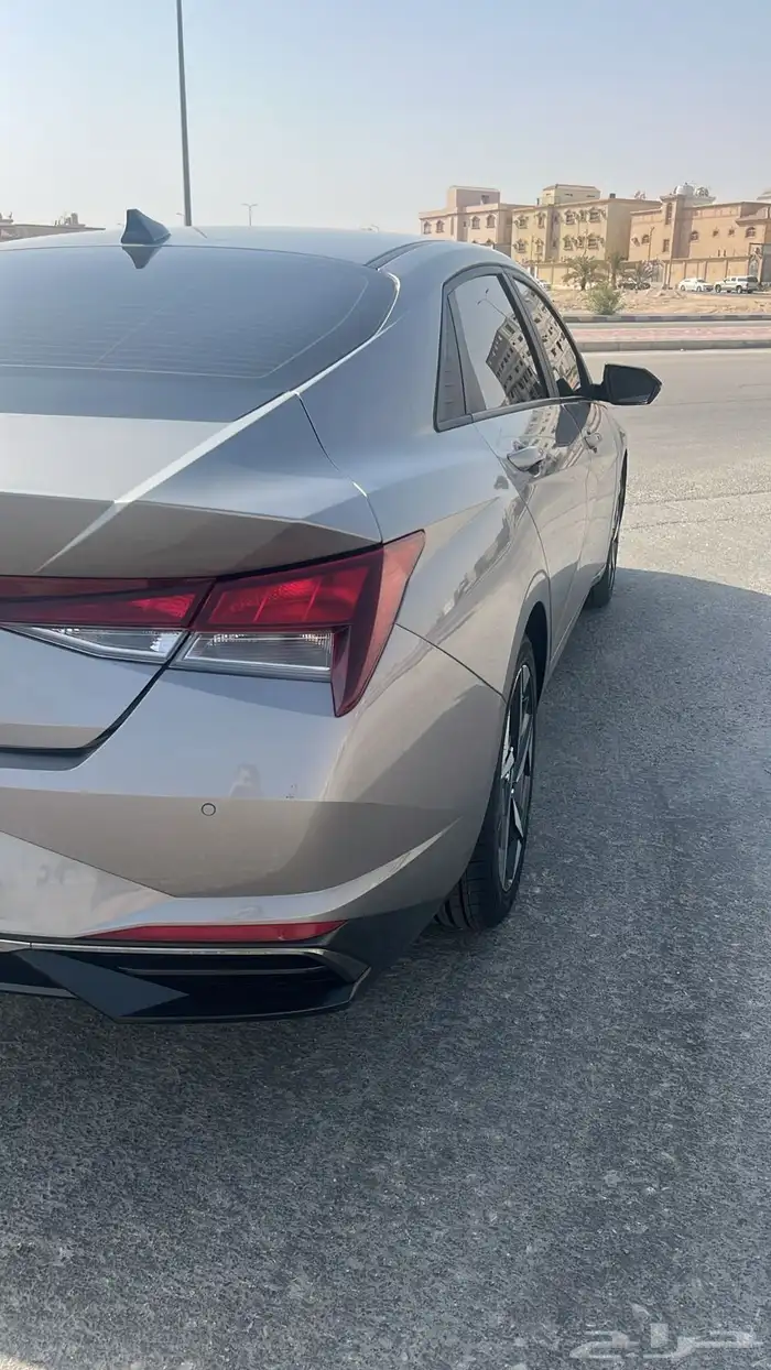 افانتي 2021 بنزين 1.6تم البيع تم البيع 12