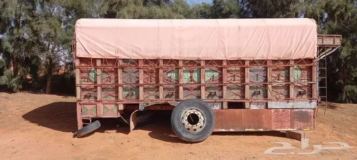 صندوق عايدي خشب يبرود نضيف الموقع سكاكا حد 15 الف 0