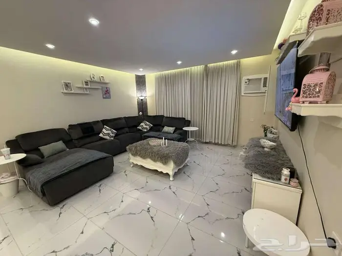 شقة للايجار حي الريان 9