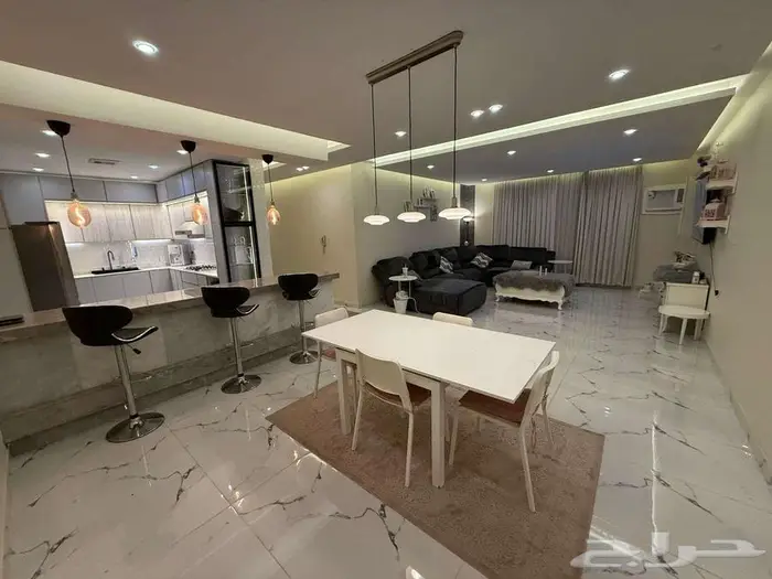 شقة للايجار حي الريان 5