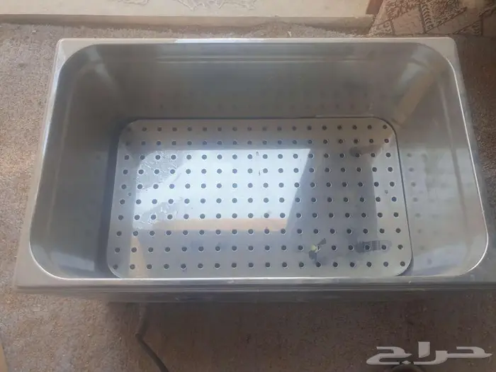 معدات مطعم شبه جديدة 5