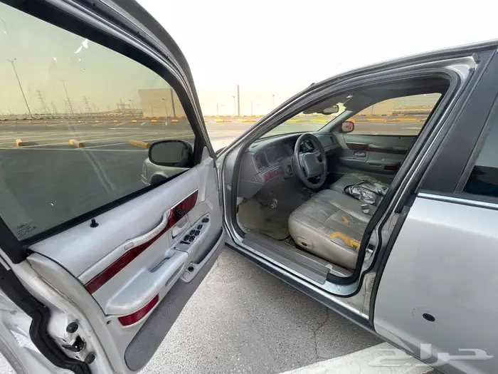 فورد ماركيز 2000 6