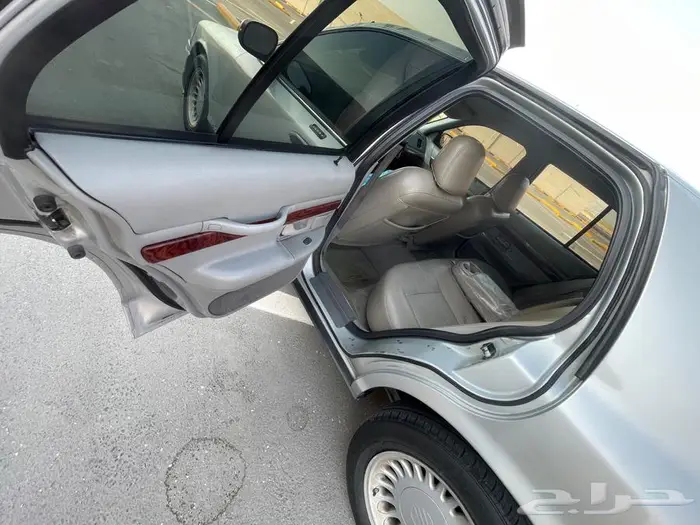 فورد ماركيز 2000 11