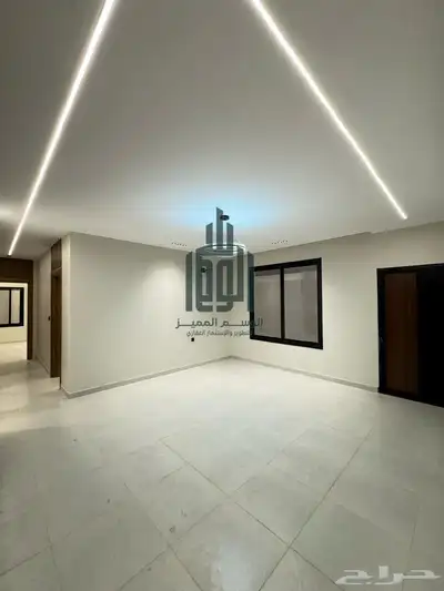 للبيع شقق ارضية بحي الاخضر 6