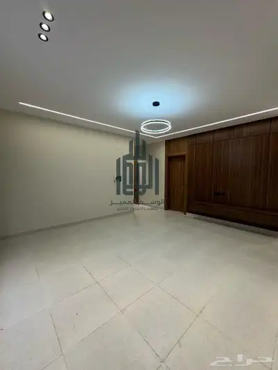 للبيع شقق ارضية بحي الاخضر 7