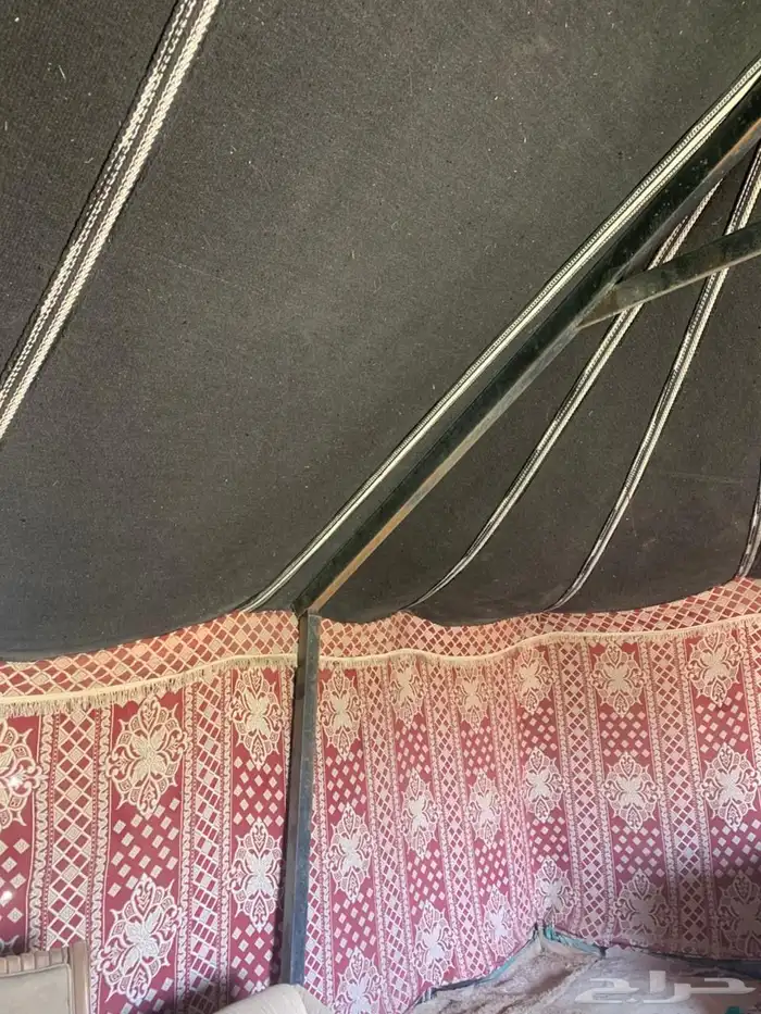 بيت شعر للبيع بأثاثه 0