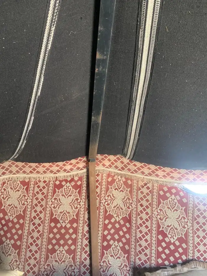 بيت شعر للبيع بأثاثه 1