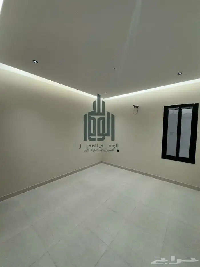 للبيع شقق ارضية بحي الاخضر 5